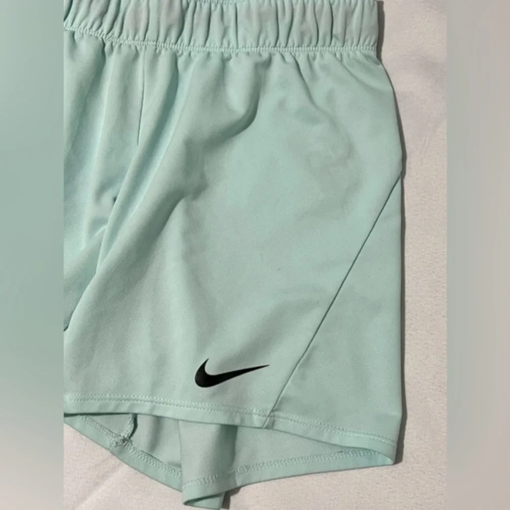 Nike dri fit athletic shorts‎ foldable waist adjustable waist mint green XS